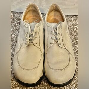 Footprints Size 10/EU 42 Taupe Leather Lace Up Casual Oxford Shoes For Women